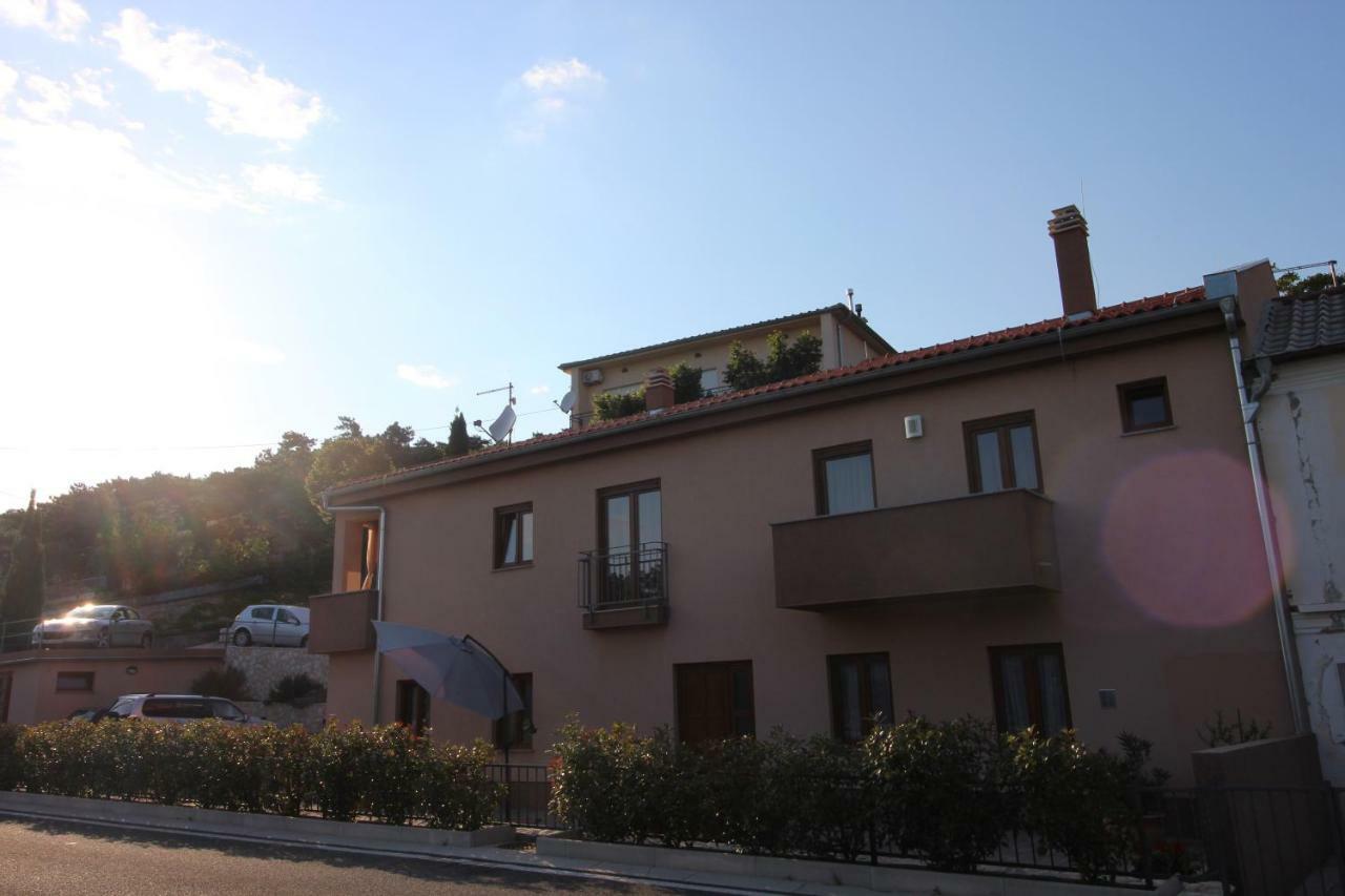 Apartmani Irena Novi Vinodolski Exterior foto